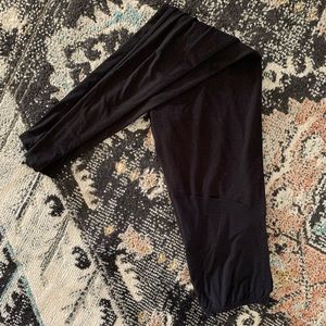 LIGHTLY WORN: FULL PANEL MATERNITY LEGGINGS